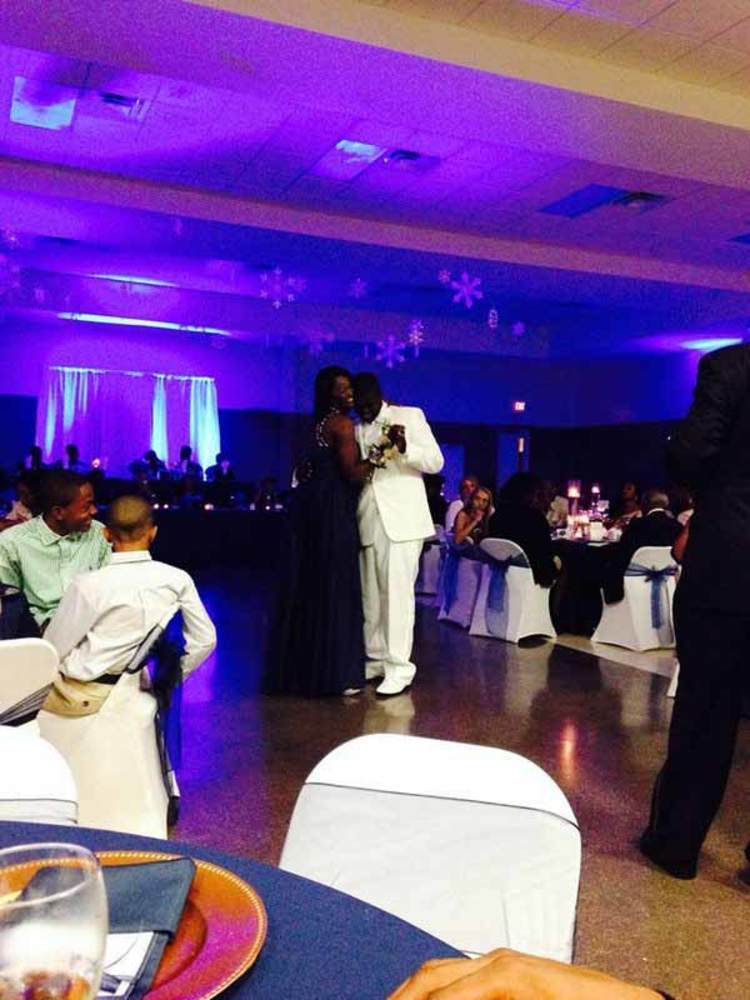 Tallahassee Winter Wonderland Wedding